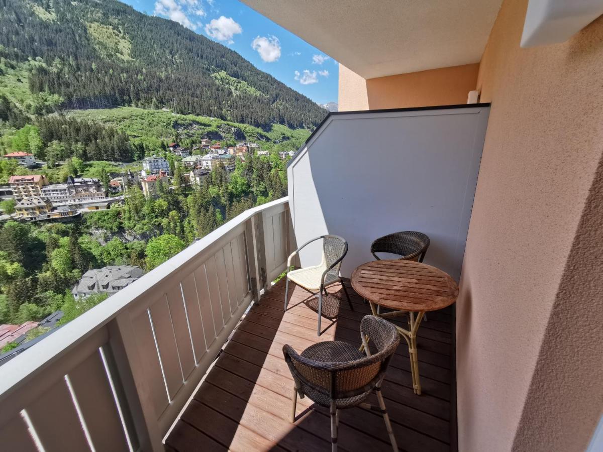 The View - Design Panorama Lodge Das Schiller Bad Gastein Kültér fotó